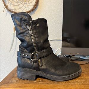 Carlos Santana Black Leather Biker Boots